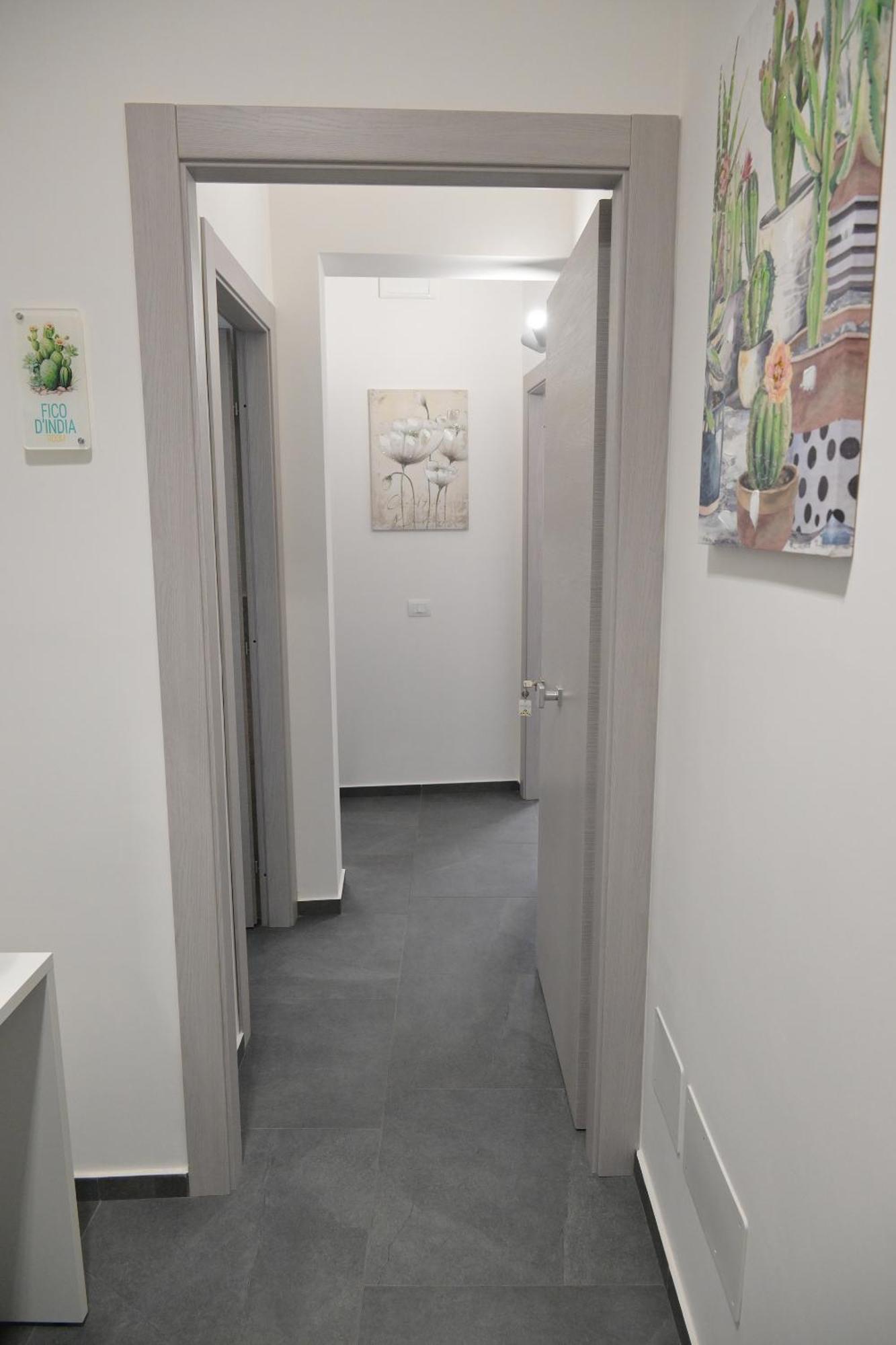 Da 'Nfacci Affittacamere Carini Bagian luar foto